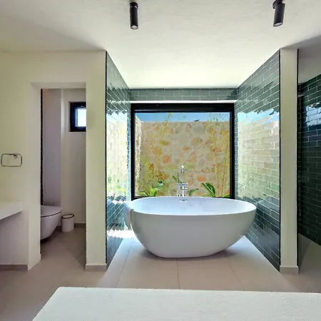 Hotel One 4*
